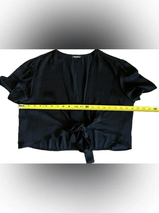 wild fable Tie-Front slightly Cropped black blouse/coverup. Women’s size Medium. - Picture 5 of 10